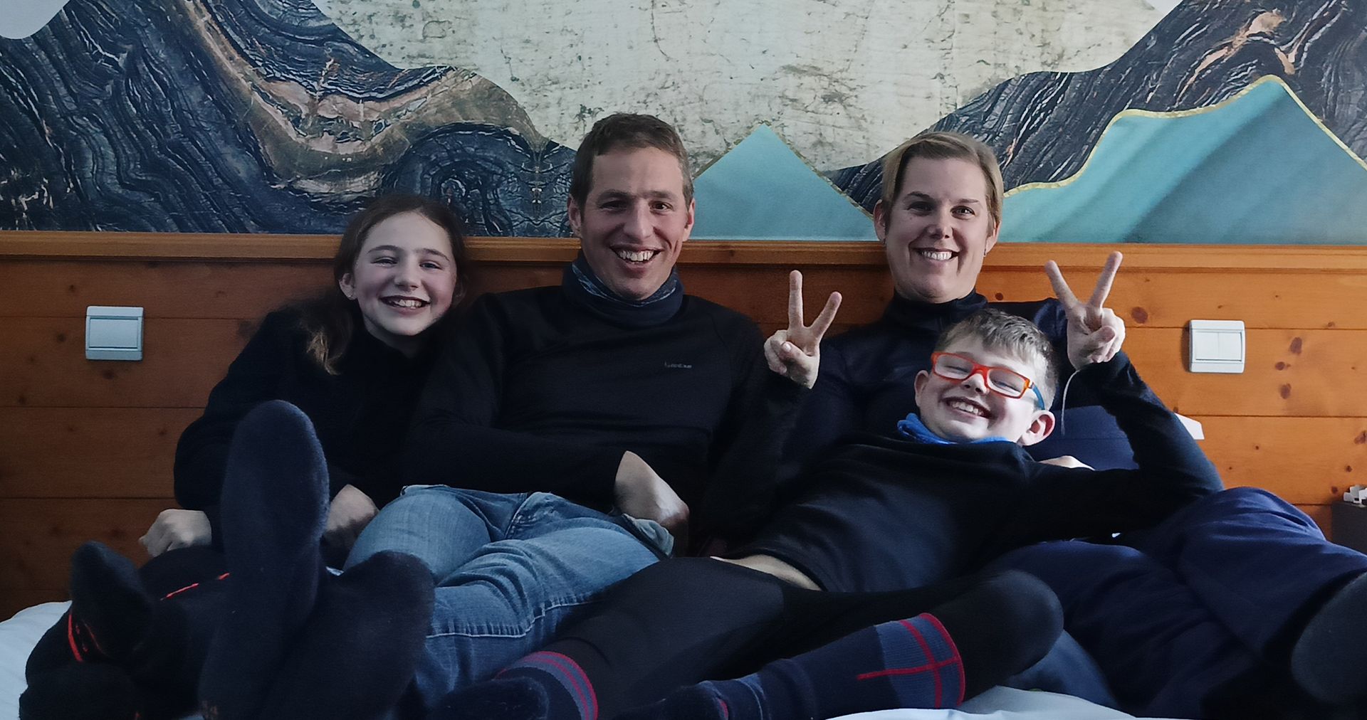 Hôtes, famille, 